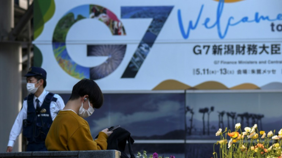 Kanzler Scholz nimmt an G7-Gipfel mit Selenskyj teil
