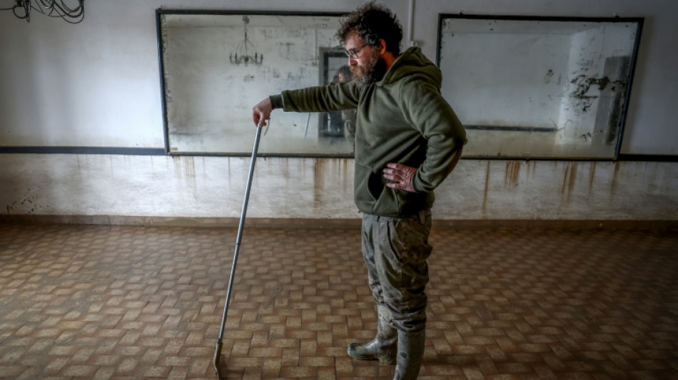 Crues: la l&eacute;g&egrave;re am&eacute;lioration se confirme dans l'Ouest, rentr&eacute;e scolaire quasi "normale"