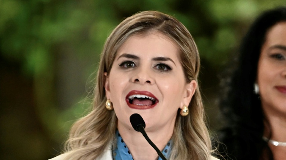  Evacuan a la presidenta de Costa Rica tras un ruido de explosi&oacute;n en una zona de miner&iacute;a ilegal 
