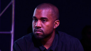 Kanye West é processado por paparazzi que o acusa de agressão na Califórnia