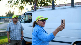 Cuidado con el "hielo" en las v&iacute;as: en Texas, migrantes se ayudan para evadir redadas del ICE