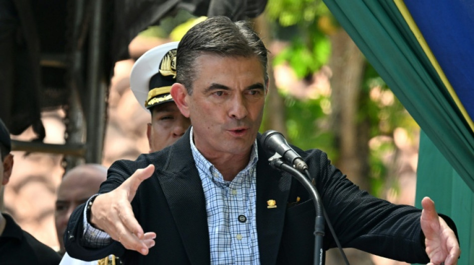  Bolivia's Paz appoints new economy minister amid bailout talks 