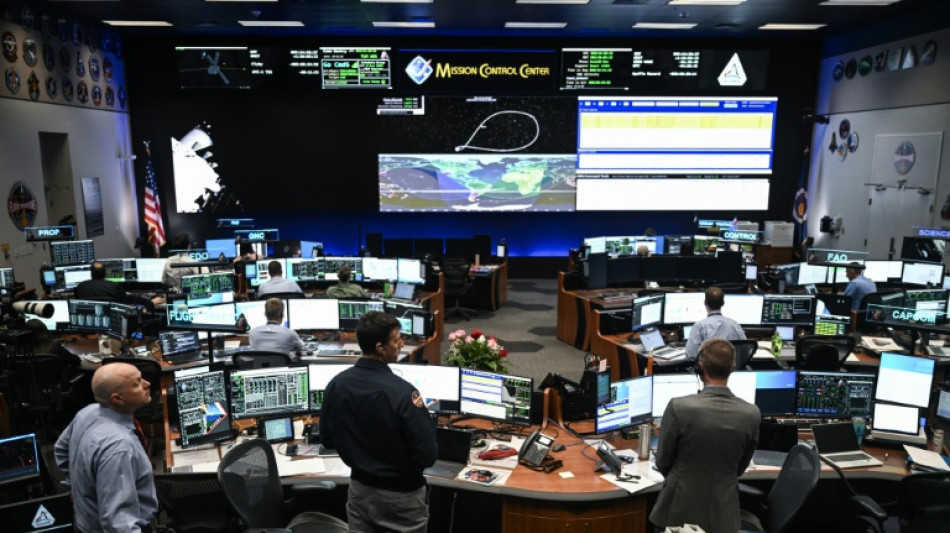  Artemis mission shares office space -- and physics -- with Apollo 