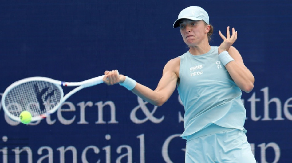  Swiatek vence Sakkari de virada e vai &agrave;s oitavas do WTA 1000 de Cincinnati 