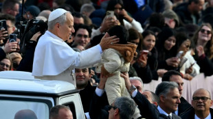 Mesura, libertad de tono y descanso los martes: Le&oacute;n XIV asienta su estilo