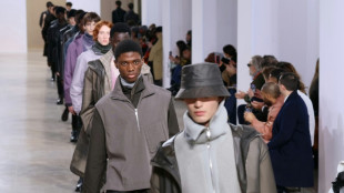 Loewe explora humor e Hermès, a sobriedade, na Semana da Moda masculina de Paris