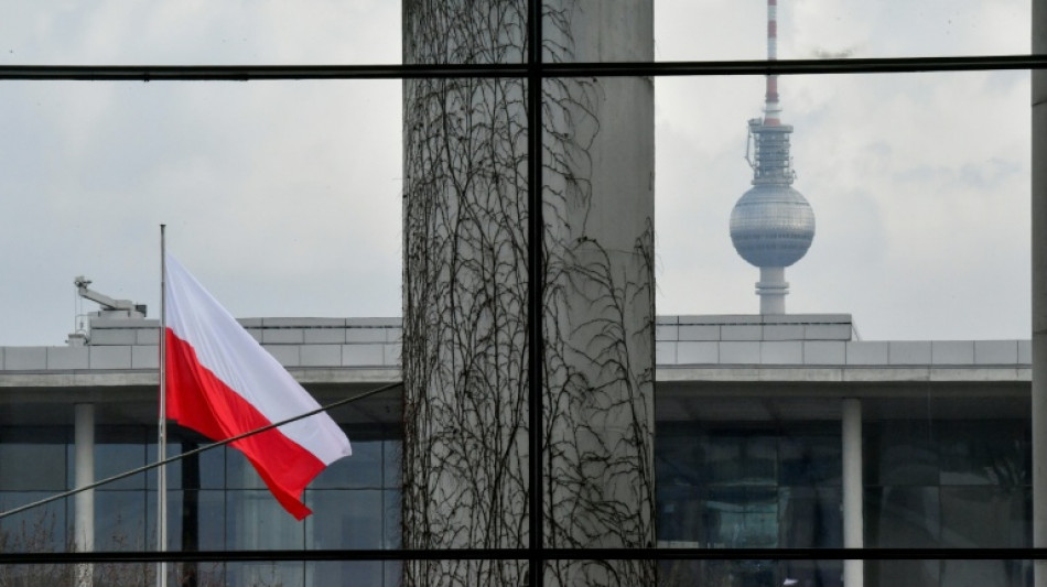  Deutschland gibt geraubte Kulturg&uuml;ter an Polen zur&uuml;ck 