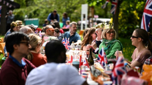 Britânicos celebram a coroação com festas nas ruas e show