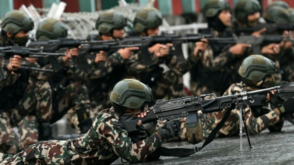 Népal: l'ex-cheffe de la Cour suprême à la tête du pays  jusqu'à des élections en mars 2026