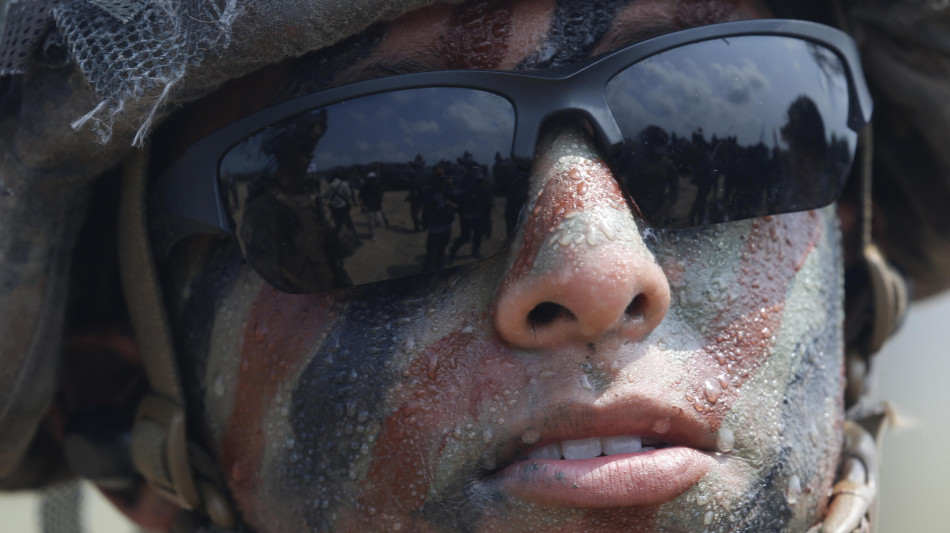  'Pentagono invia altre 3 navi da guerra in Medio Oriente e migliaia marines' 