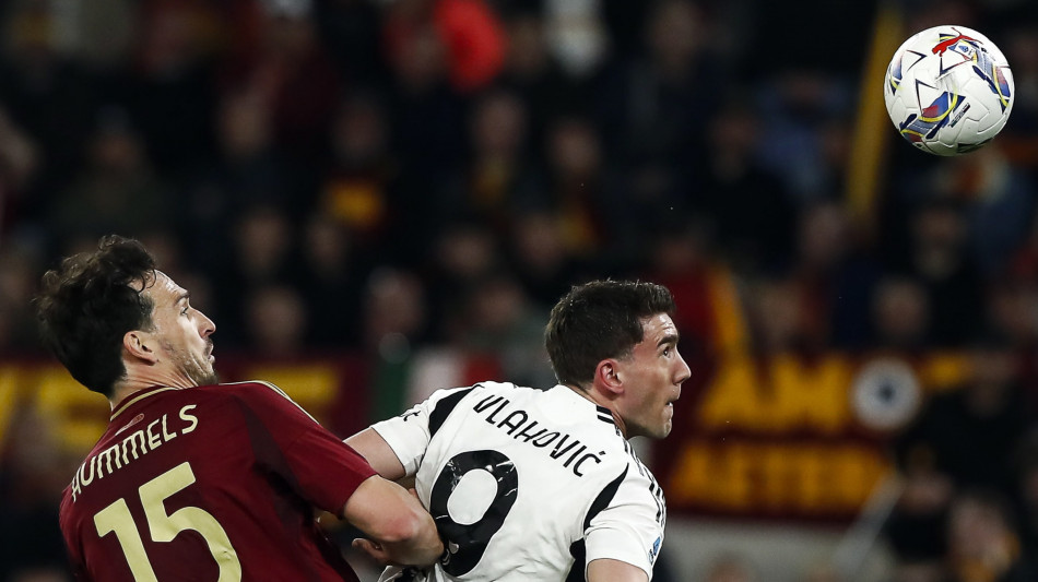 Tv: Roma-Juventus e il Napoli trascinano gli ascolti di Dazn