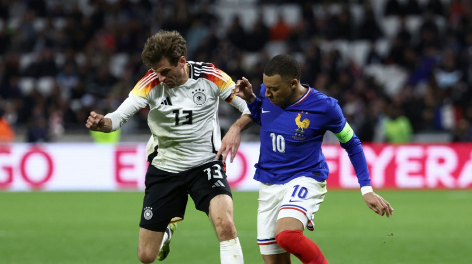 M&uuml;ller verk&uuml;ndet Nominierung selbst - und macht sich einen Spa&szlig;