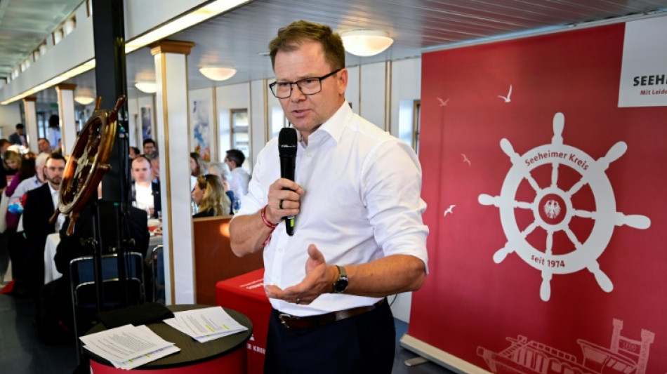 Umweltminister Schneider will mit Extremsegler Herrmann f&uuml;r Meeresschutz werben