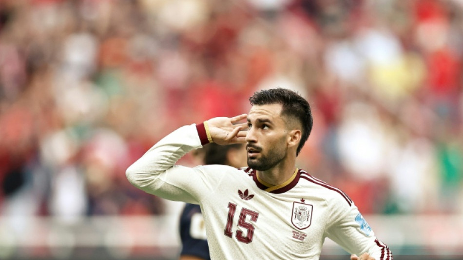  Espanha vence (1-0), passa em primeiro do grupo e elimina Uruguai da Copa 