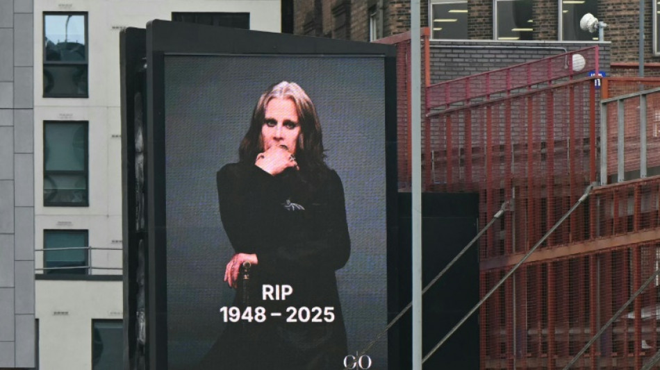 Texas presta homenagens a Ozzy Osbourne em monumento no qual urinou em 1982