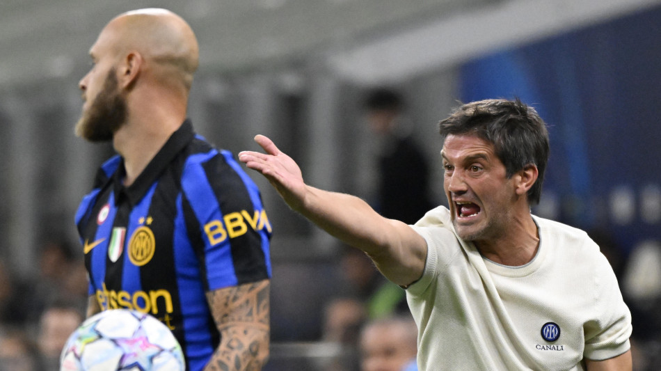  Calcio: Chivu, 'Inter deve reagire, non piangiamoci addosso e niente drammi' 
