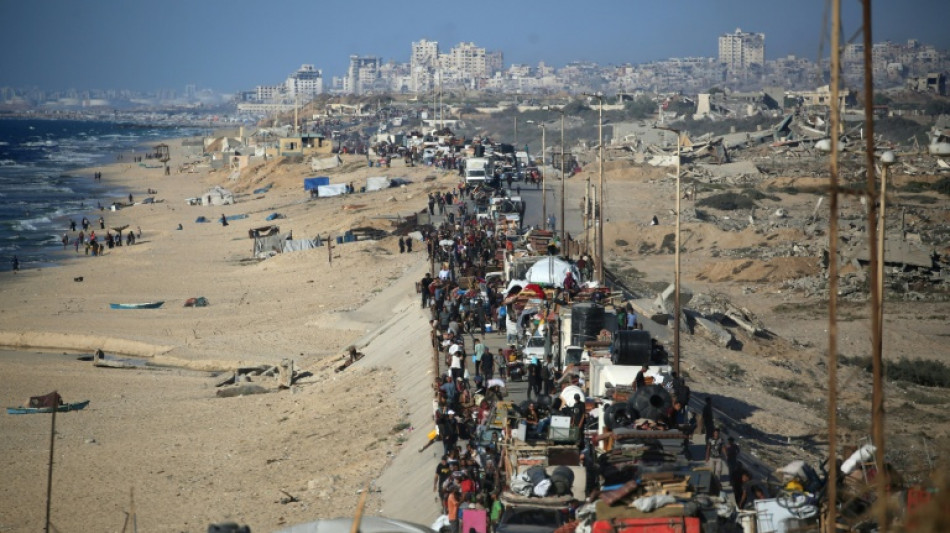 Palestinians flee Gaza City in face of deadly Israeli offensive