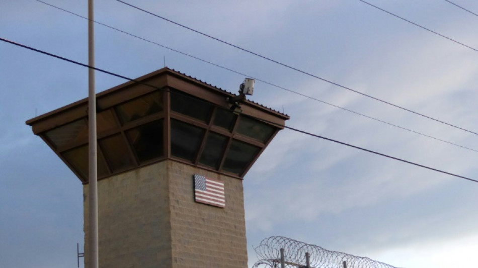 Est&atilde;o 'em curso' primeiros voos com migrantes dos EUA para Guant&aacute;namo (Casa Branca)