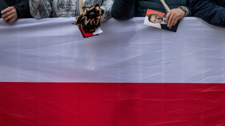 La Pologne aux urnes pour une &eacute;lection pr&eacute;sidentielle serr&eacute;e, sous le regard attentif de l'Europe