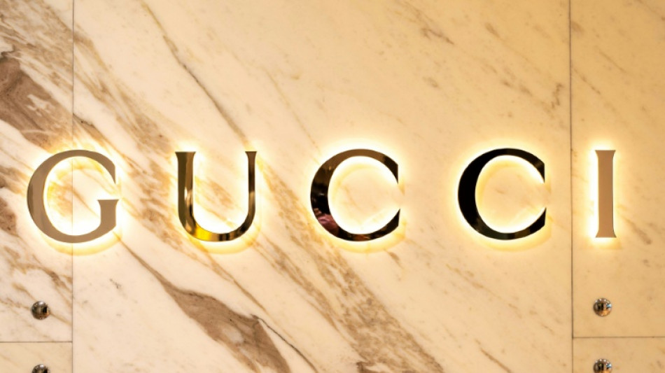  Kering sales begin to recover as Gucci improves 
