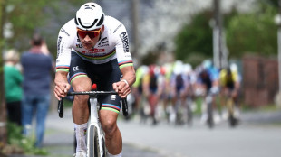 Paris-Roubaix: Sieg für Weltmeister van der Poel