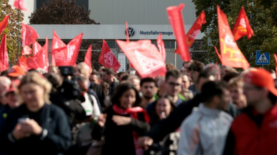  Gewerkschaft droht vor Gespr&auml;ch mit Volkswagen mit massivem Arbeitskampf 