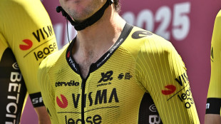 Simon Yates si prende il Giro, &egrave; la nuova maglia rosa