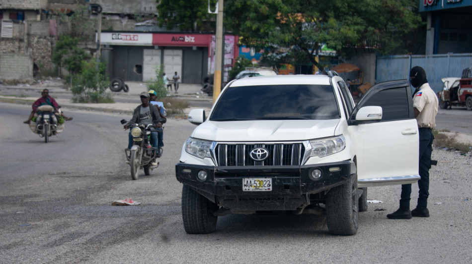  Giallo sui resti umani ad Haiti, Bukele nega siano i soldati salvadoregni rapiti 