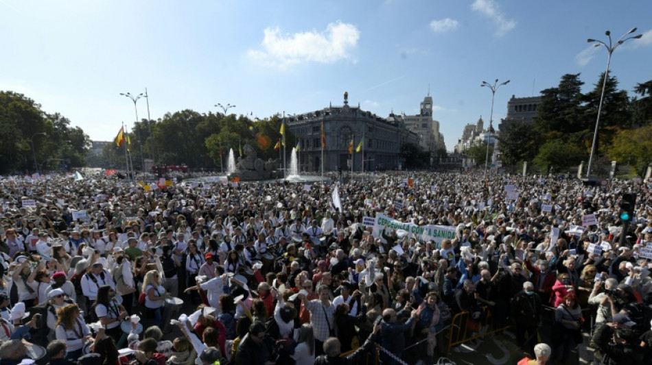 Hundreds of thousands rally to defend Madrid public healthcare