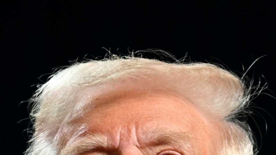 Funcion&aacute;rios p&uacute;blicos dos EUA sentem-se sitiados por medidas de Trump