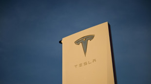 USA: Tesla condamn&eacute; &agrave; payer 242 millions de dollars pour un accident mortel li&eacute; &agrave; la conduite autonome
