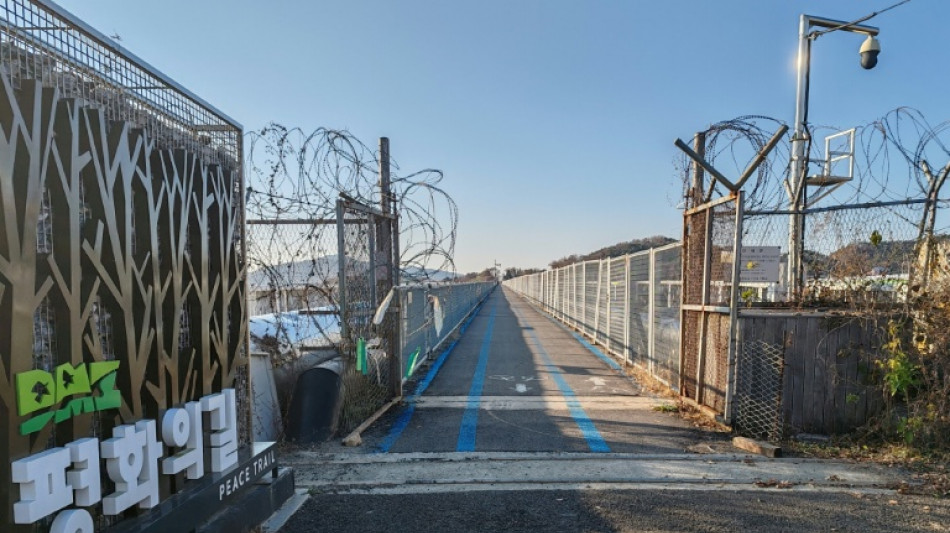  A la fronti&egrave;re entre les deux Cor&eacute;es, une g&eacute;ographe et un sentier de randonn&eacute;e 