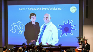 Katalin Karikó e Drew Weissman vencem o Nobel de Medicina por pesquisas sobre vacinas de RNAm