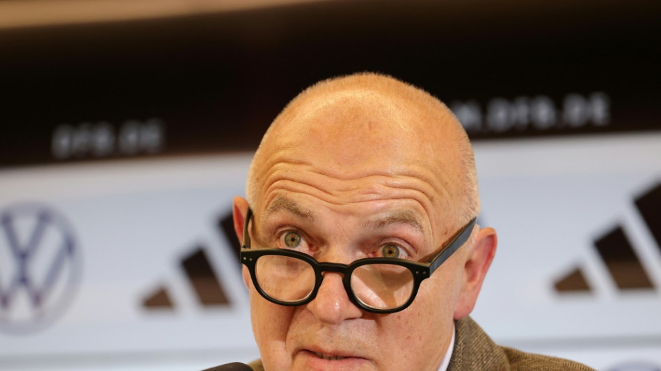 Sorge &uuml;ber Rechtsextremismus: DFB-Chef ist "alarmiert"