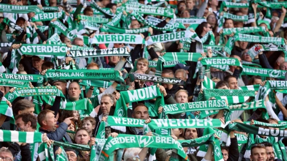 Fußball macht glücklich: Zufriedenheit und Liebe profitieren vom Mitfiebern