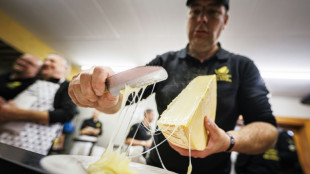 Schweizer Käsemacher dominieren bei erster Raclette-Weltmeisterschaft