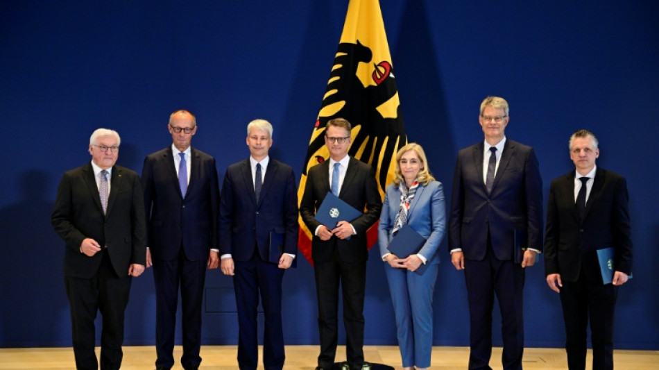  Kabinettsumbildung vollzogen - Merz-Vertrauter Frei neuer Fraktionschef der Union 