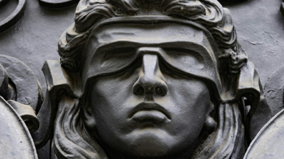 Bewährungsstrafe für Untreue mit Kryptowährungen in Millionenhöhe in Berlin