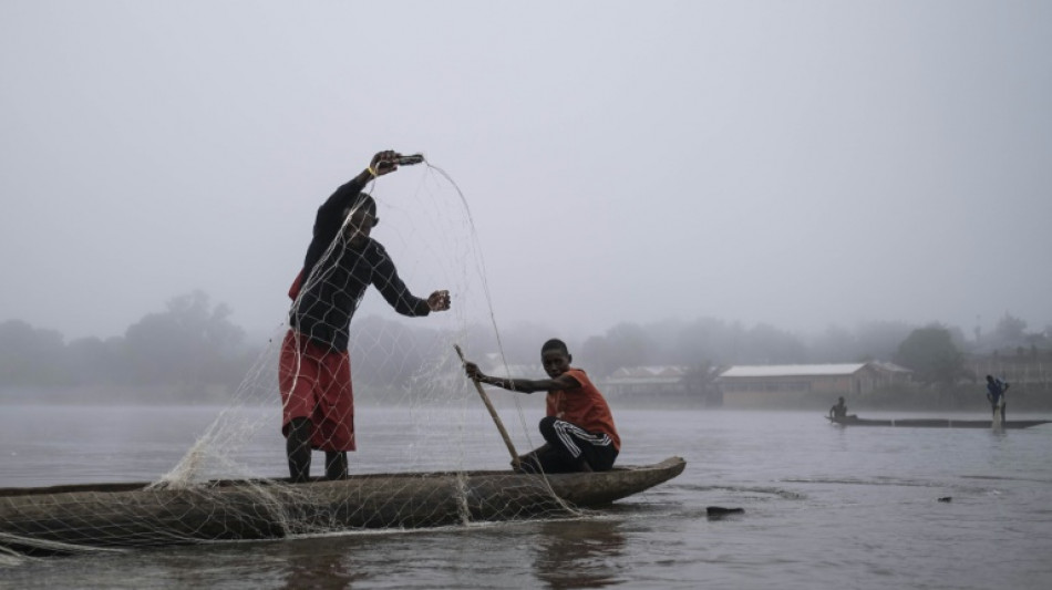 Le d&eacute;sarroi des p&ecirc;cheurs centrafricains face aux inondations