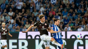 2. Liga: St. Pauli stolpert, Siege f&uuml;r Hamburg und Kiel