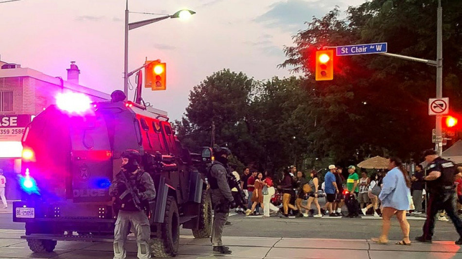  Canada: deux morts dans une fusillade &agrave; Toronto, le suspect en fuite 