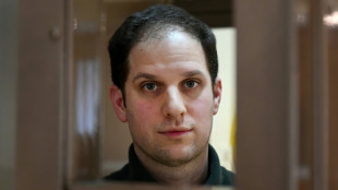 Le journaliste américain Gershkovich, emprisonné en Russie, "garde le moral"