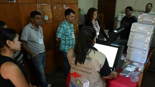 Paraguai vota em eleições presidenciais apertadas, em meio a denúncias de corrupção