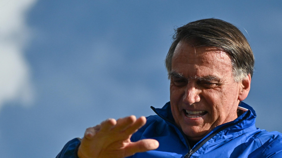 Brasile, Bolsonaro agli arresti domiciliari