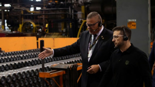 Selenskyj besucht zum Auftakt von  wom&ouml;glich entscheidendem USA-Besuch Munitionsfabrik