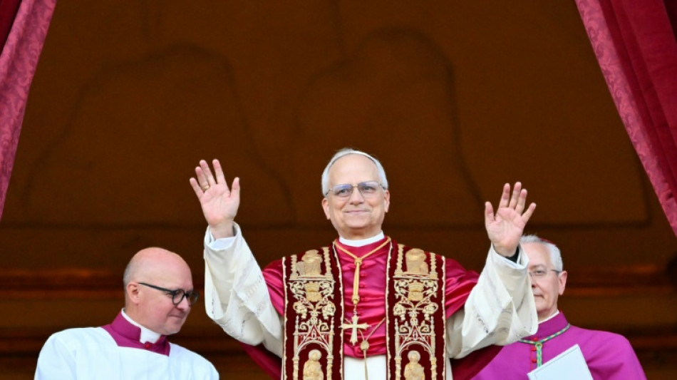 US-Kardinal Robert Francis Prevost zum Papst gewählt - wählt Namen Leo XIV.