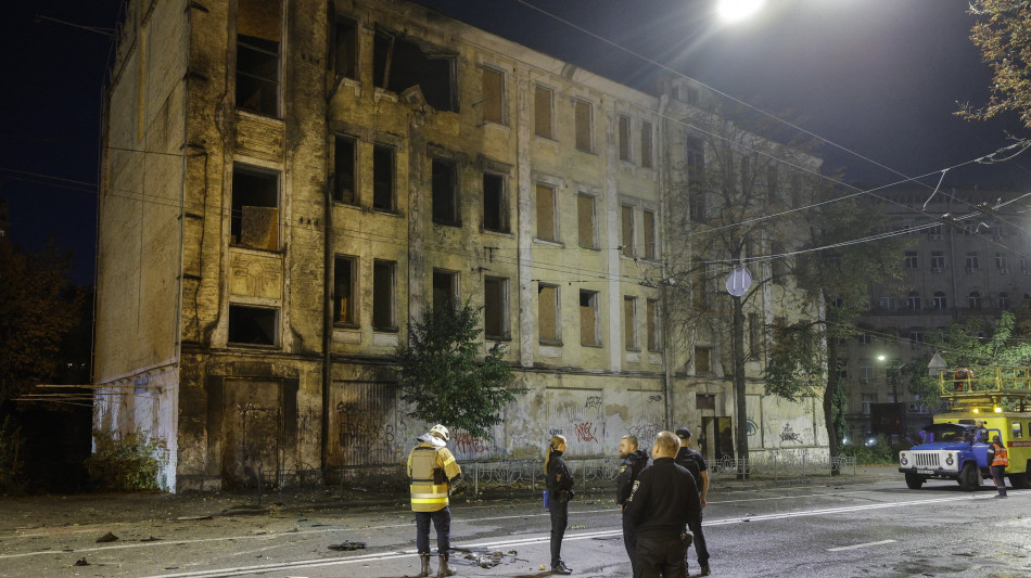  Kiev, 'drone russo colpisce un edificio della capitale, un morto' 