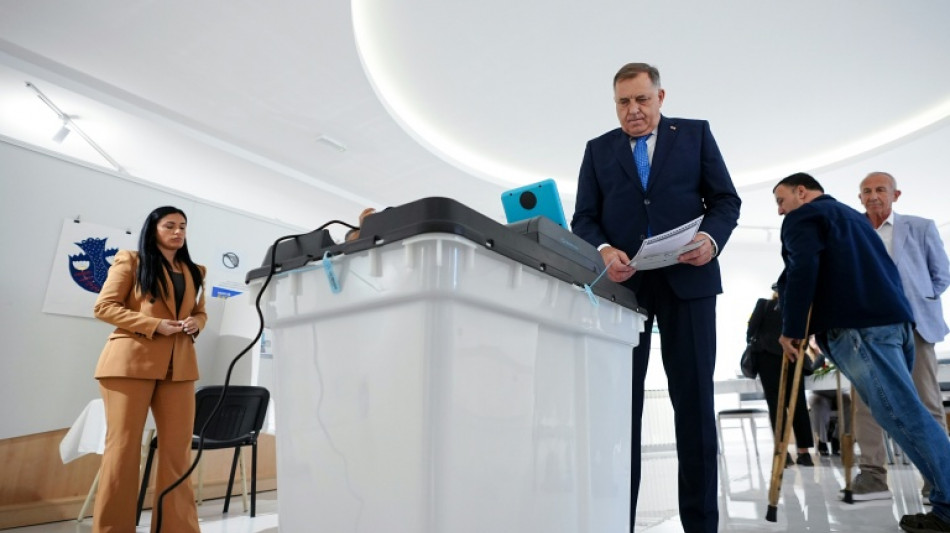  Bosnisch-serbischer Hardliner Dodik erkl&auml;rt sich zum Wahlsieger und dankt Trump und Putin 