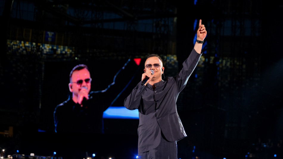Gigi D'Alessio aggiunge due date in piazza del Plebiscito