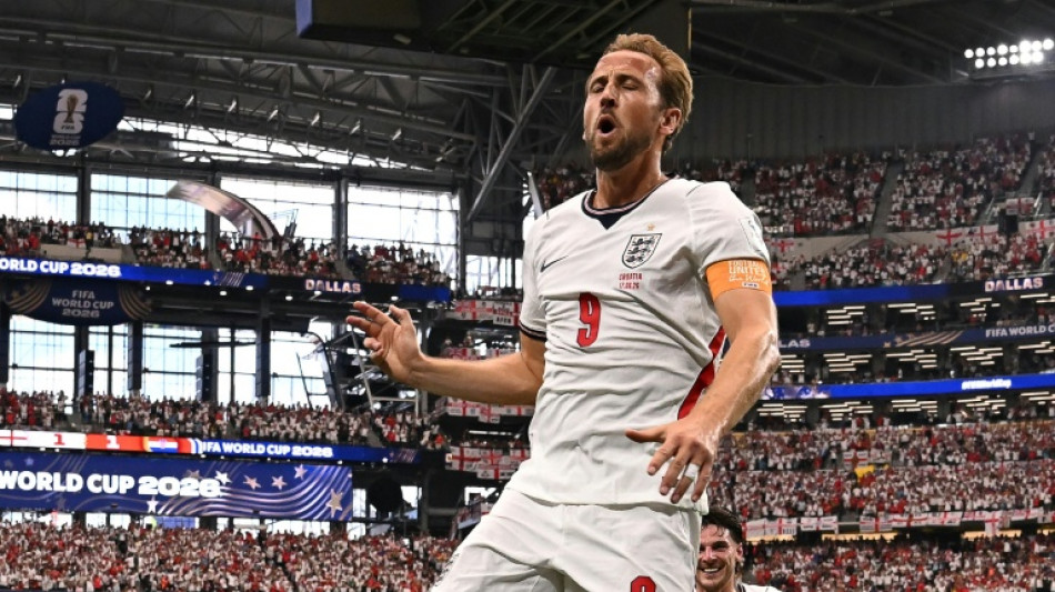  Kane scores twice as England beat Croatia to launch World Cup charge 